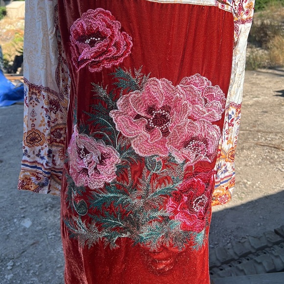 Aratta NWOT Silent Journey Burned Tulip velvet and silk embroidered tunic size S - Picture 5 of 14